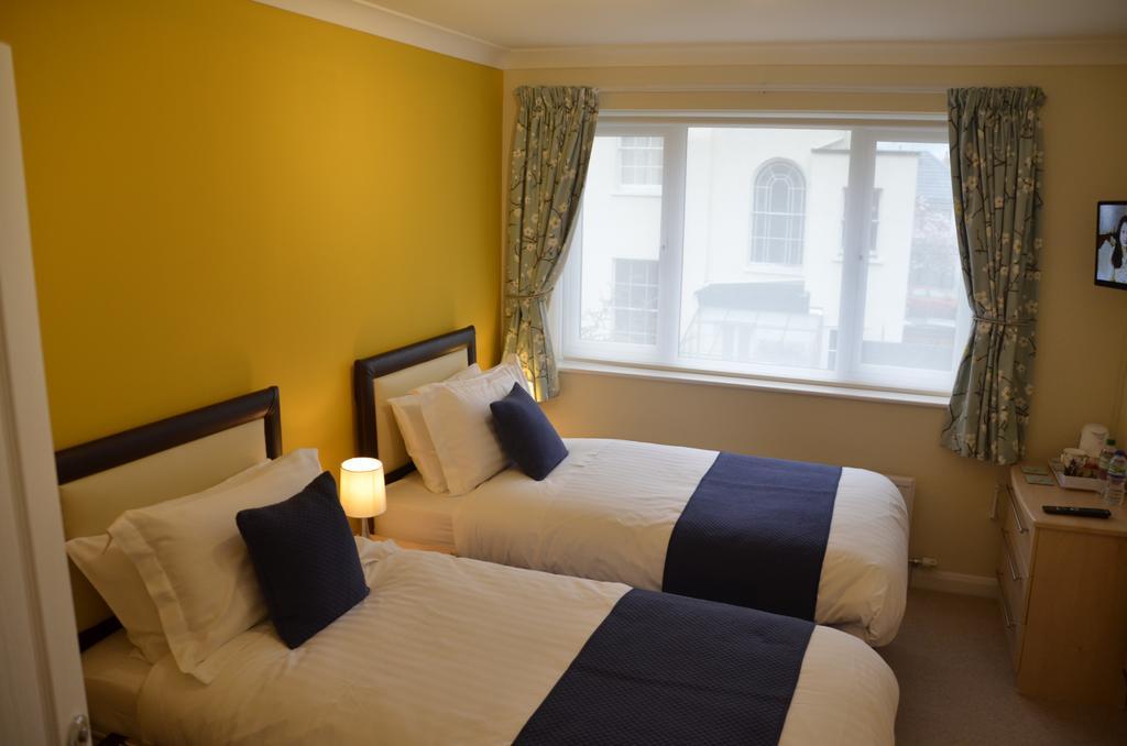 Abbots Lee - Adults Only Bed & Breakfast Челтнъм Екстериор снимка