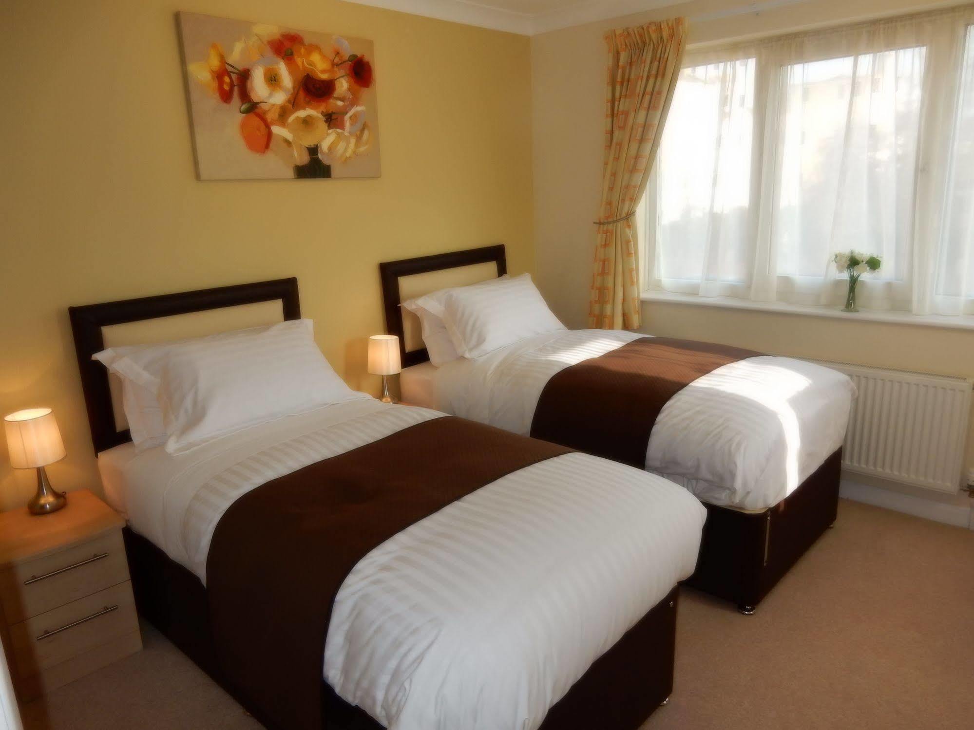 Abbots Lee - Adults Only Bed & Breakfast Челтнъм Екстериор снимка